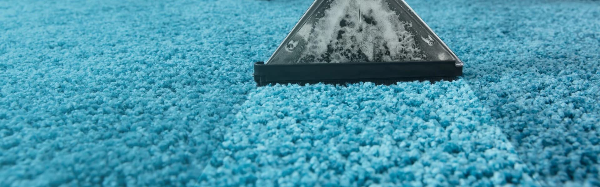 Professional carpet cleaning service in Qatar by Cleaning Company